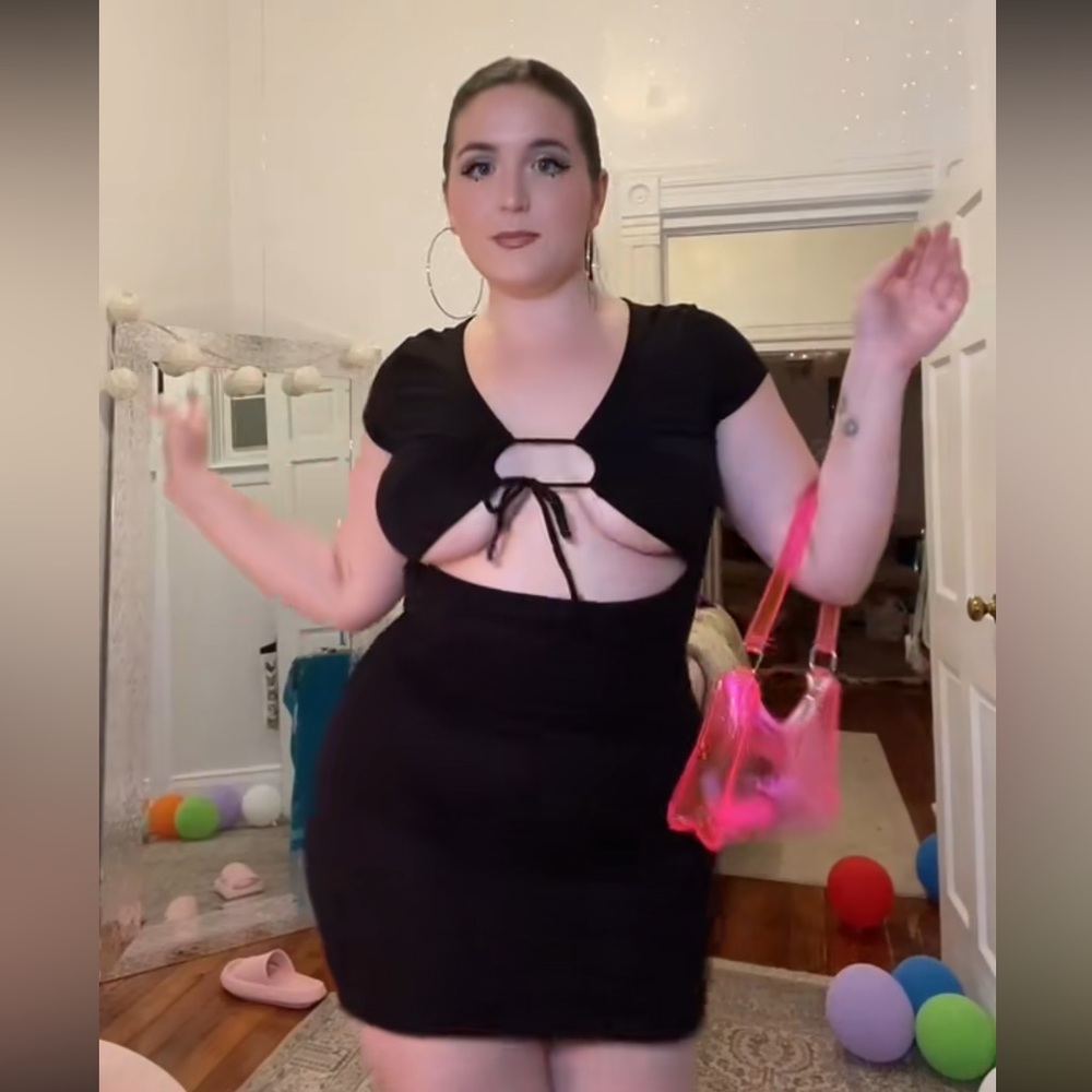 Seeeexxyyy Little Black Dress! With Drawstring Detail!!